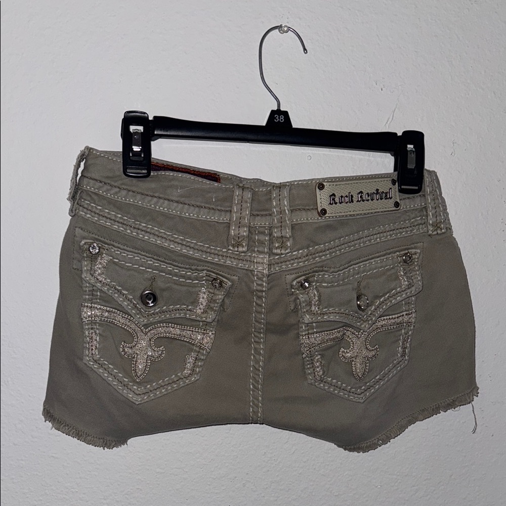 Rock Revival Women's SIZE 27 ANGIE
GORGEOUS SHORTS E8294H22
